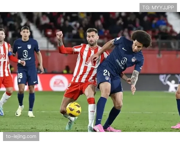 战术板 斯特拉斯堡如何利用主场优势压制里尔边路进攻